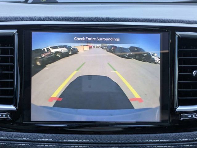 Used 2023 Chrysler Pacifica Limited FWD image 24