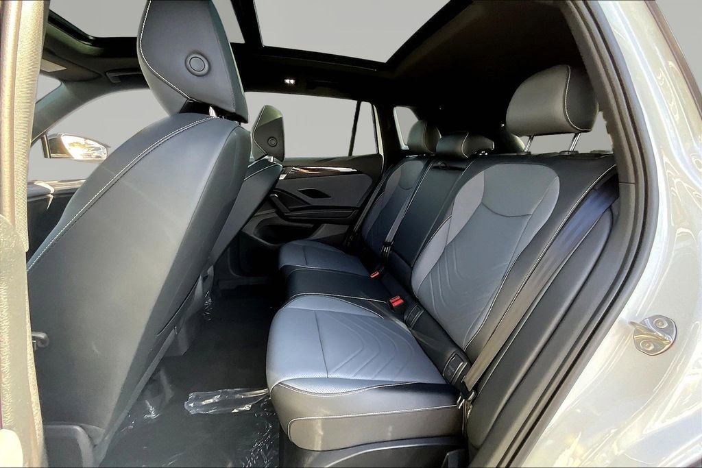 New 2026 Volkswagen Tiguan SE R-Line image 22