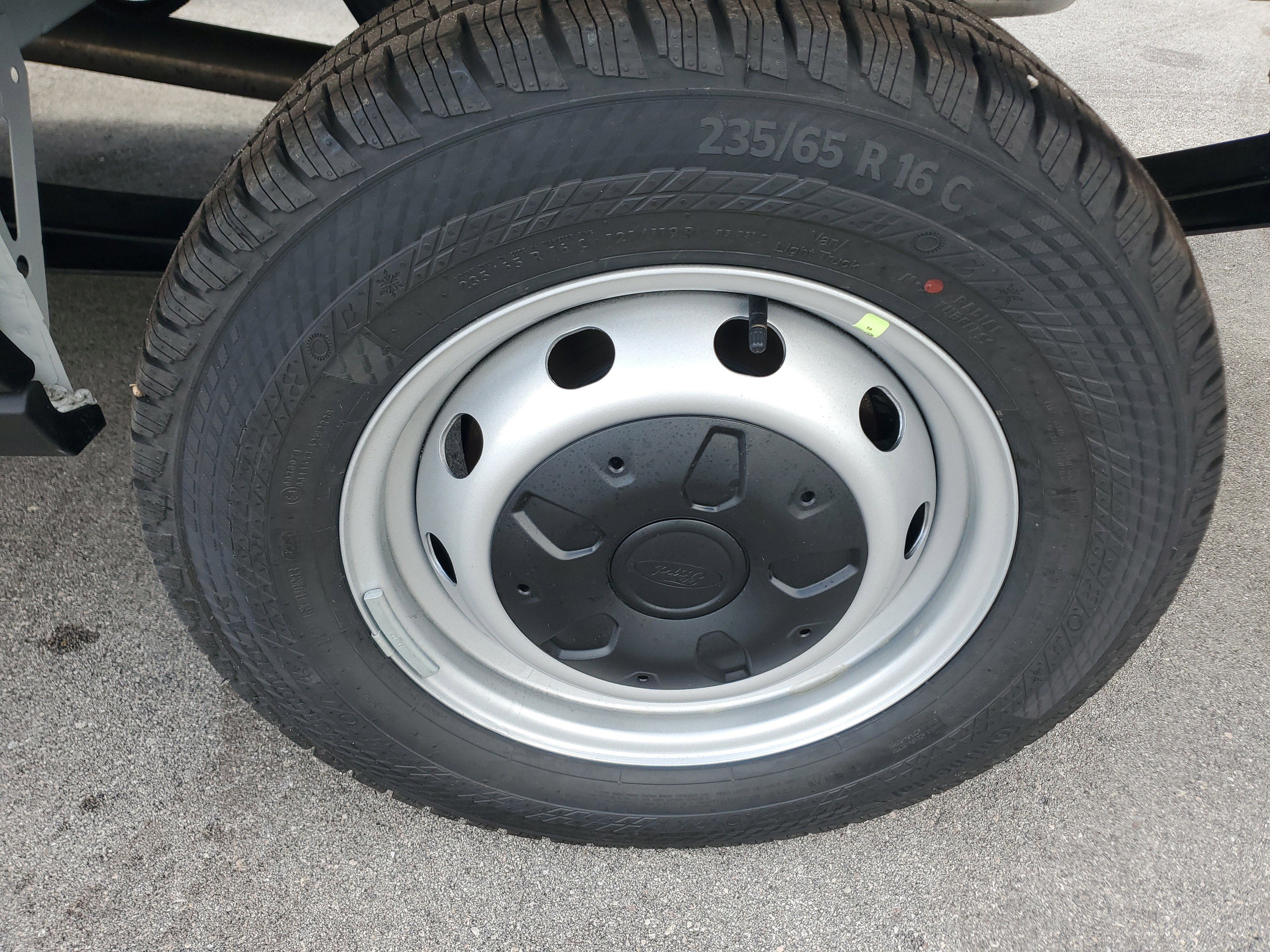 New 2026 Ford Transit 250 148 Medium Roof w/ Load Area Protection Package image 7