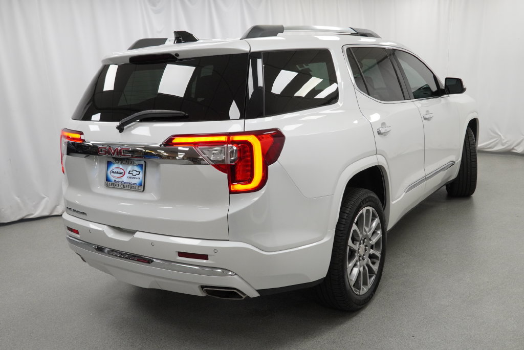 Certified 2023 GMC Acadia Denali w/ Denali Technology Package FWD image 8