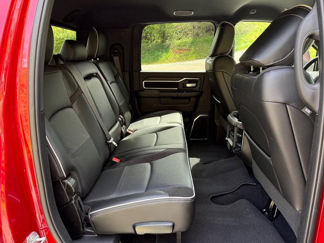 New 2026 RAM 3500 Laramie AWD/4WD image 18