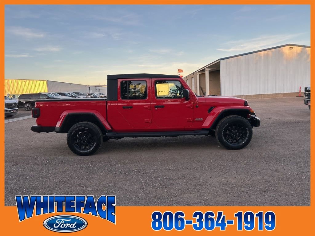 Used 2023 Jeep Gladiator Overland image 8
