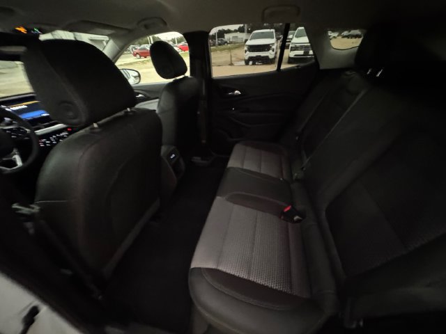 Used 2025 Chevrolet Trax LT w/ Driver Confidence Package FWD image 29