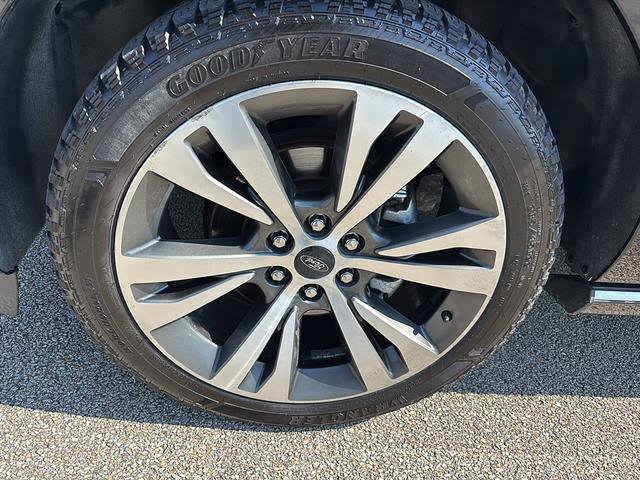 Certified 2020 Ford Expedition Platinum AWD/4WD image 9