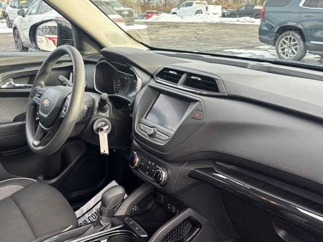 Used 2023 Chevrolet TrailBlazer LS image 15