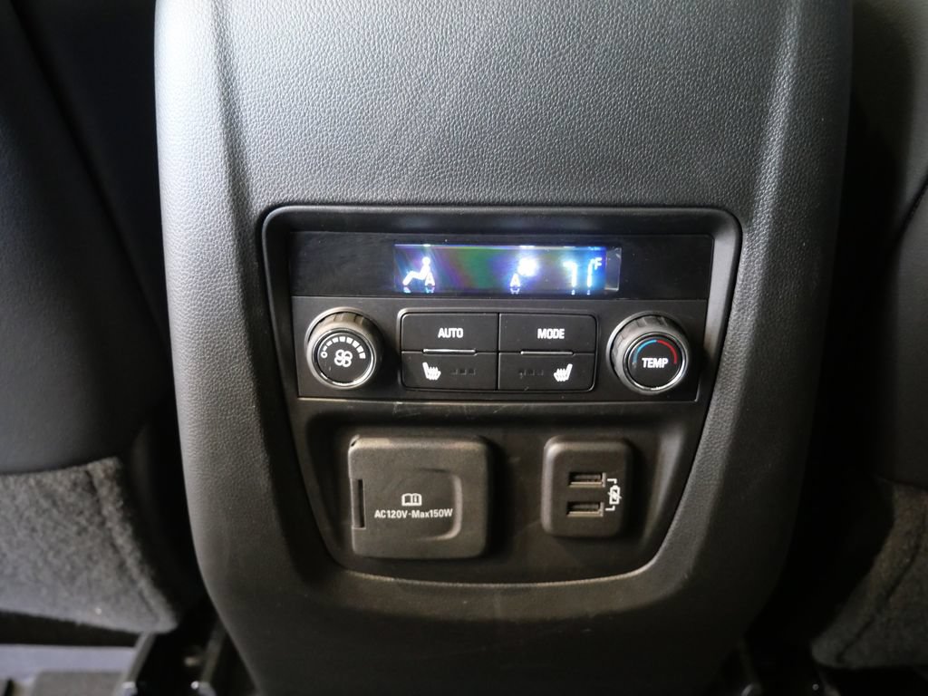 Used 2024 Buick Enclave Avenir w/ Avenir Technology Package AWD/4WD image 36