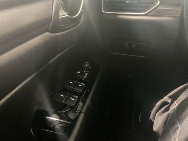 Used 2021 MAZDA CX-5 Touring FWD image 17