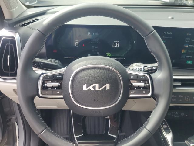 Certified 2025 Kia Sorento S image 16