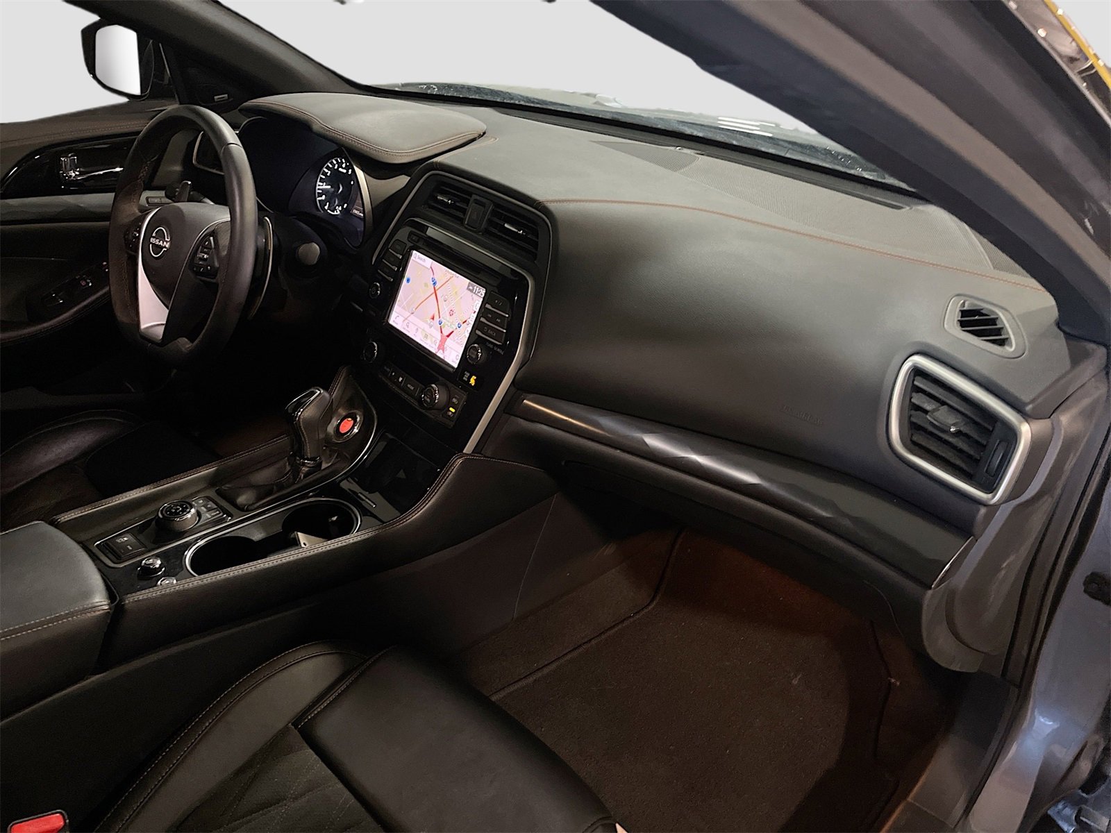 Used 2023 Nissan Maxima SR w/ Sport Mat Group image 31