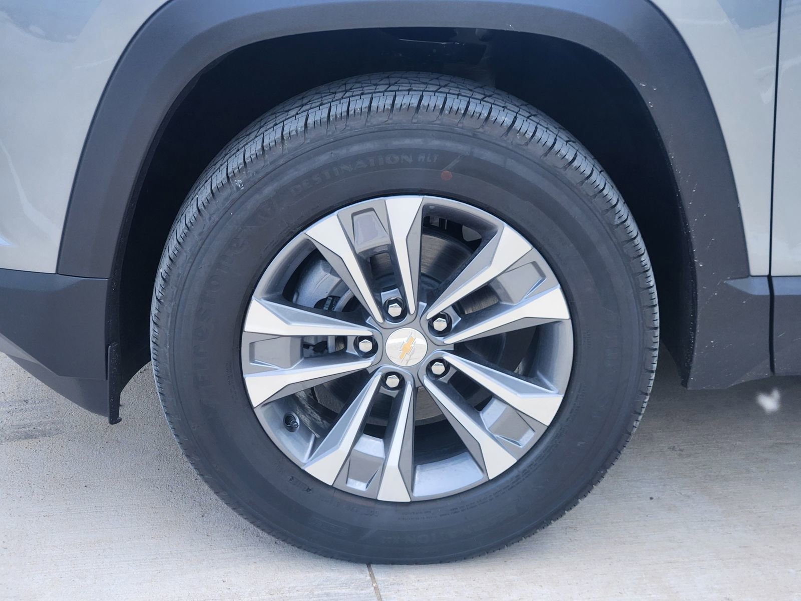 New 2026 Chevrolet Equinox LT w/ Safety and Technology Package FWD image 11