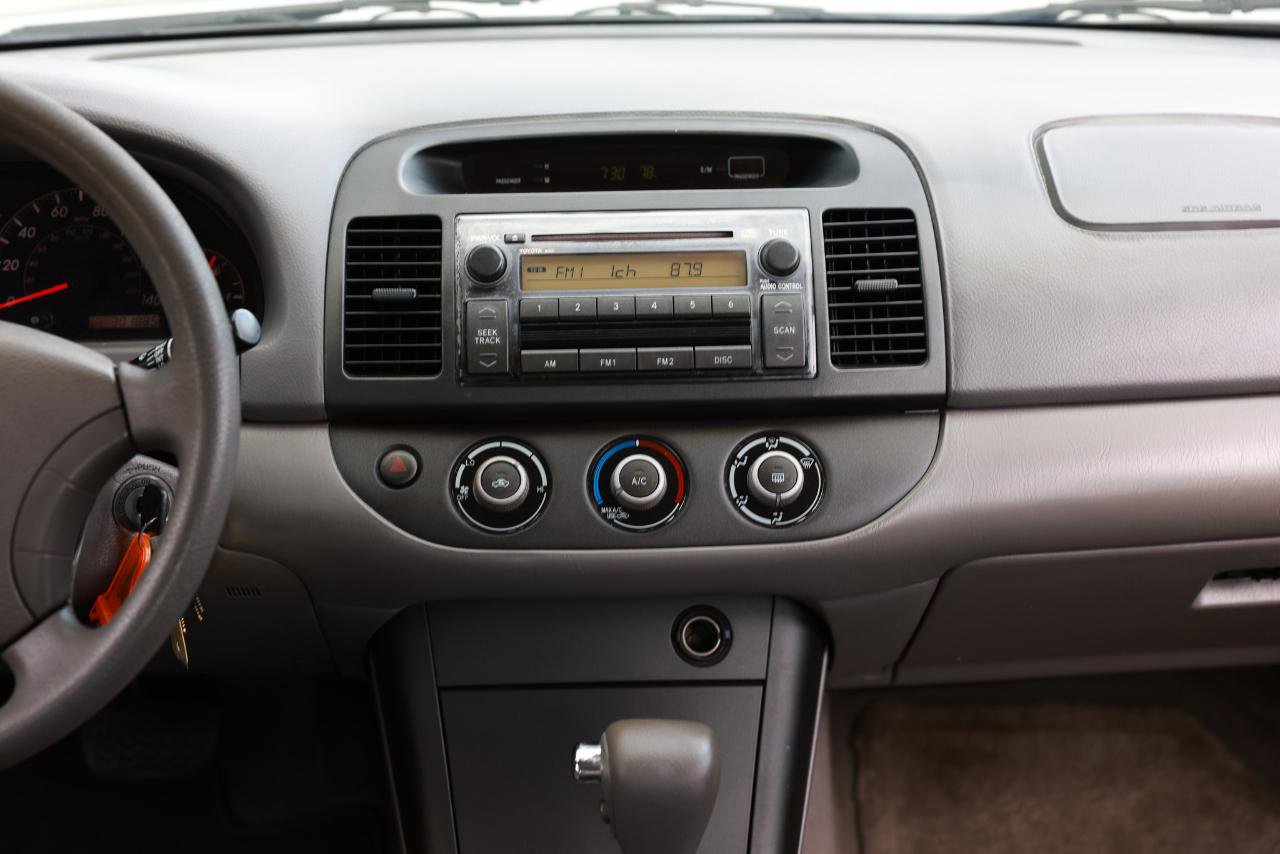 Used 2005 Toyota Camry SE FWD image 33