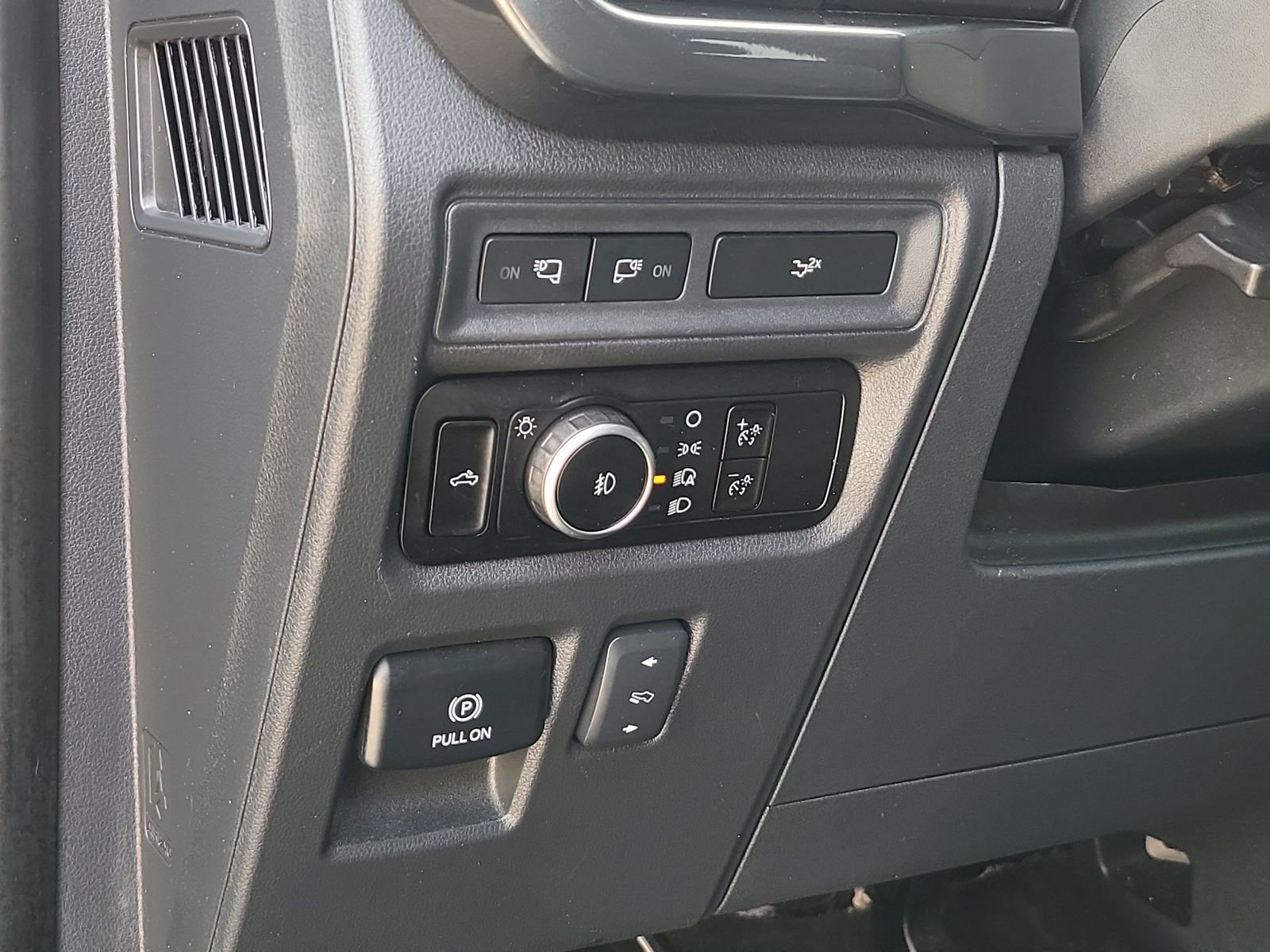 Used 2023 Ford F150 XLT w/ Equipment Group 302A High image 18