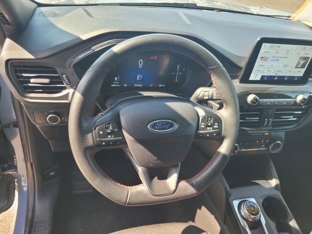 Used 2025 Ford Escape ST-Line FWD image 30