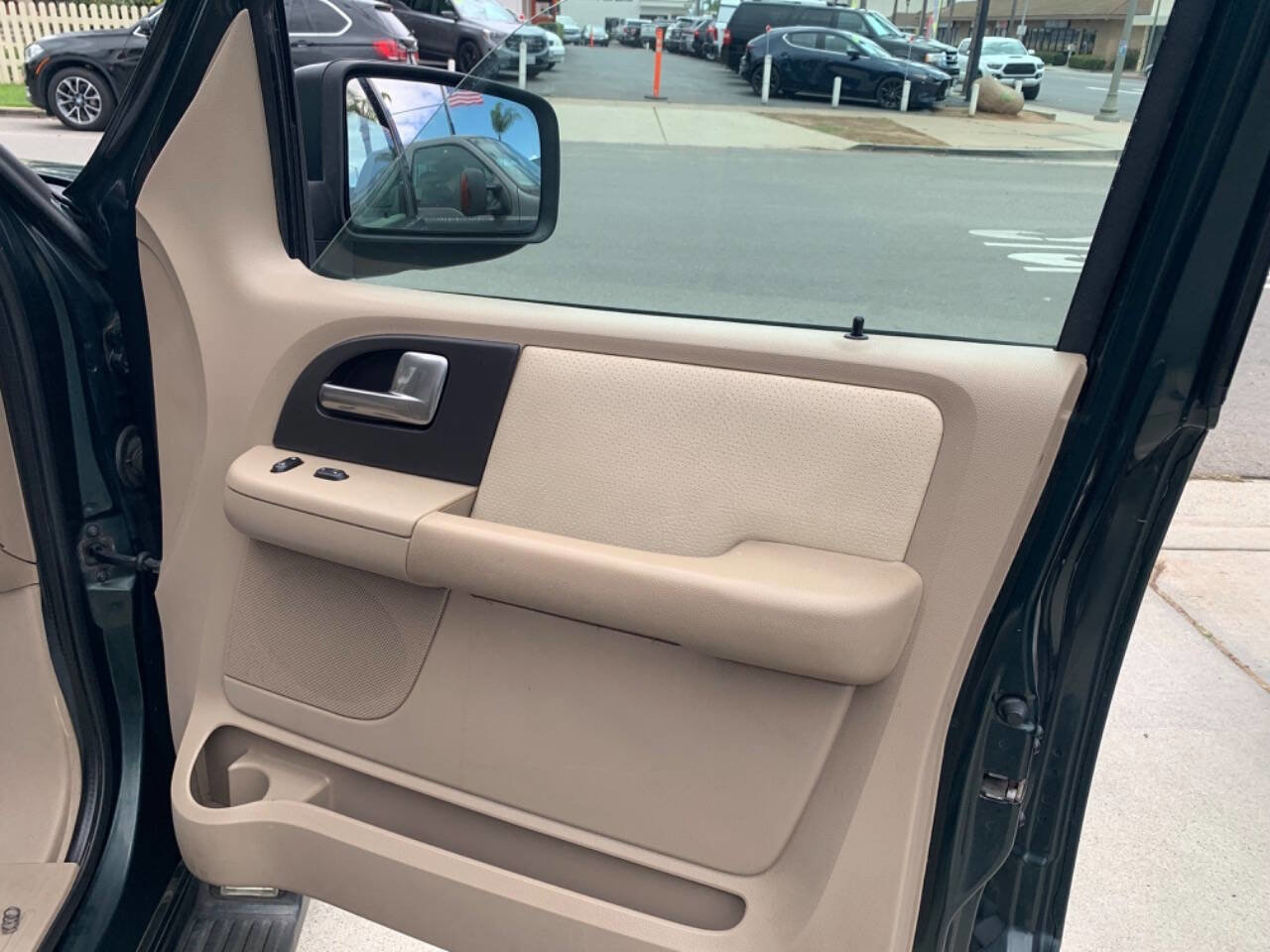 Used 2003 Ford Expedition XLT RWD image 10