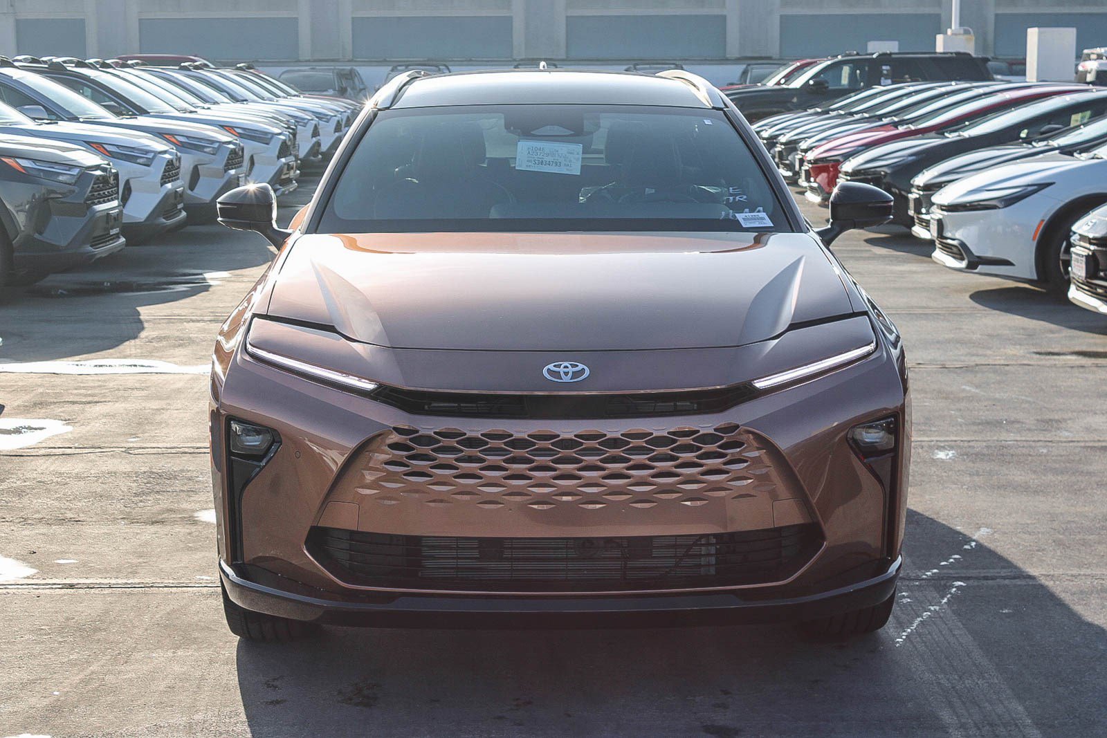 New 2025 Toyota Crown Signia Limited image 2