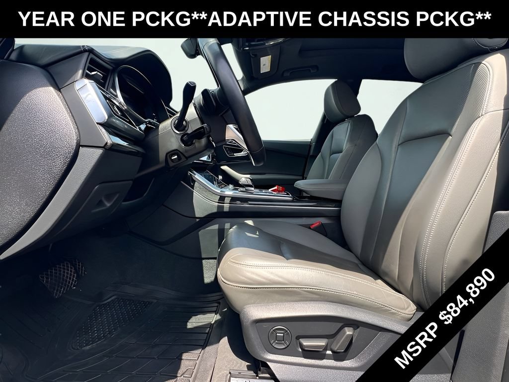 Used 2019 Audi Q8 Prestige w/ Adaptive Chassis Package AWD/4WD image 23
