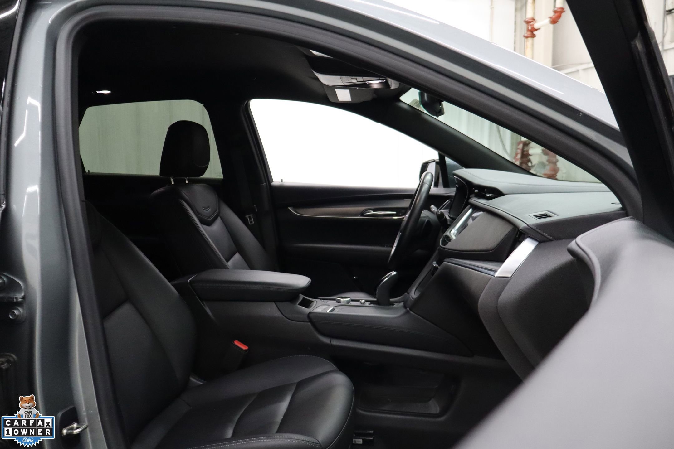 Used 2023 Cadillac XT5 Luxury FWD image 30