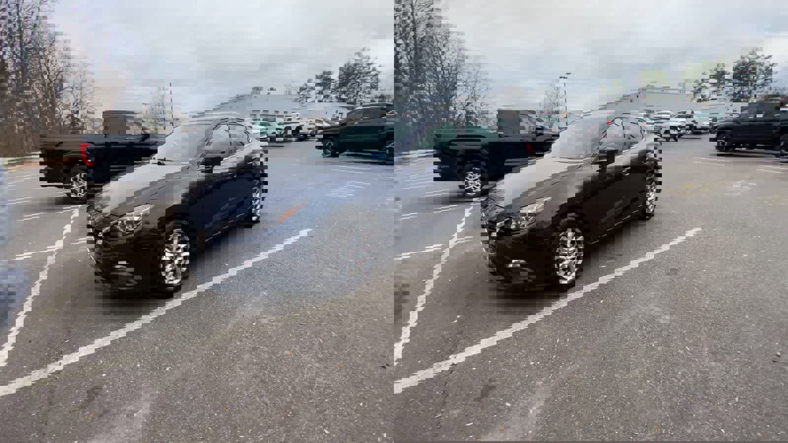 Used 2016 MAZDA MAZDA3 i Sport w/ Preferred Equipment Package image 10