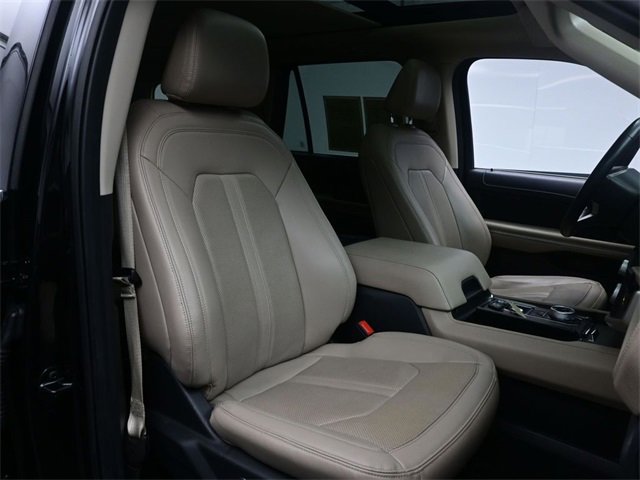 Used 2024 Ford Expedition Limited image 32