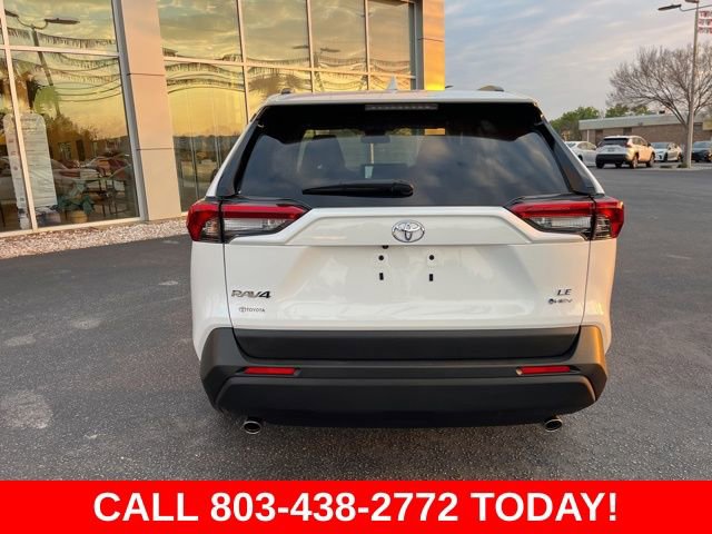 Used 2025 Toyota RAV4 LE image 31