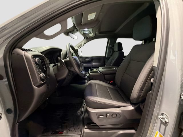 Used 2024 Chevrolet Silverado 1500 Custom Trail Boss w/ Turbomax Blackout Package AWD/4WD image 17