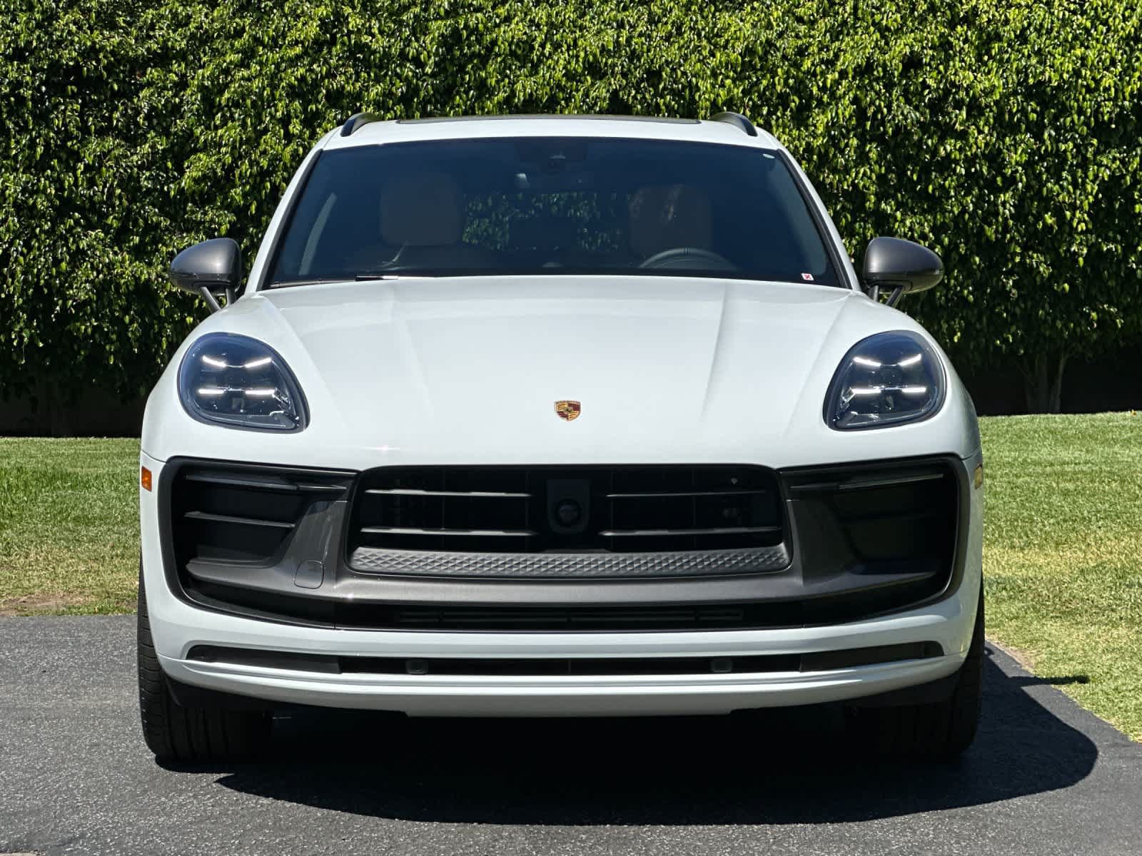 New 2026 Porsche Macan AWD/4WD image 11