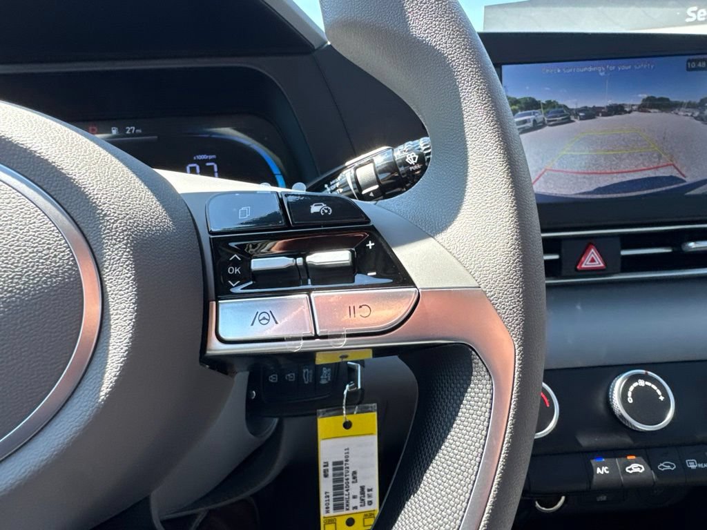 New 2026 Hyundai Elantra SE FWD image 16