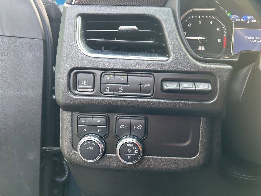 Used 2021 GMC Yukon AT4 image 16