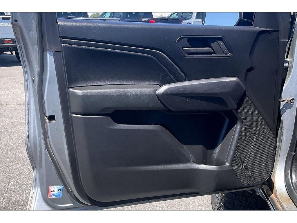 Used 2023 Chevrolet Colorado Trail Boss w/ Technology Package AWD/4WD image 25