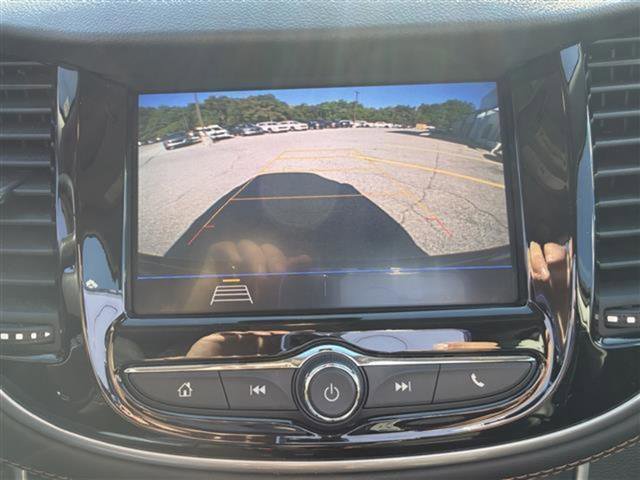 Certified 2022 Chevrolet Trax LT w/ LT Convenience Package image 21