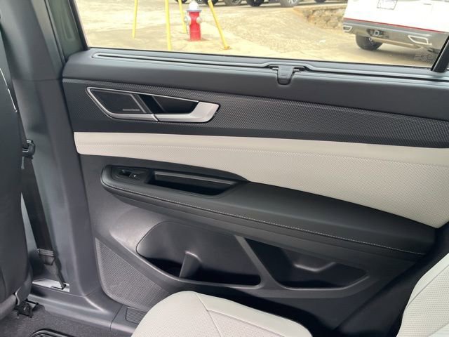 New 2026 Volkswagen Atlas Cross Sport SEL Premium R-Line image 15