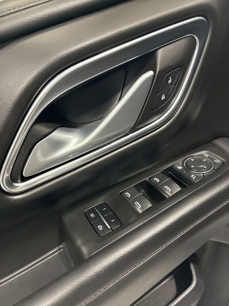 Used 2022 Chevrolet Tahoe High Country AWD/4WD image 18