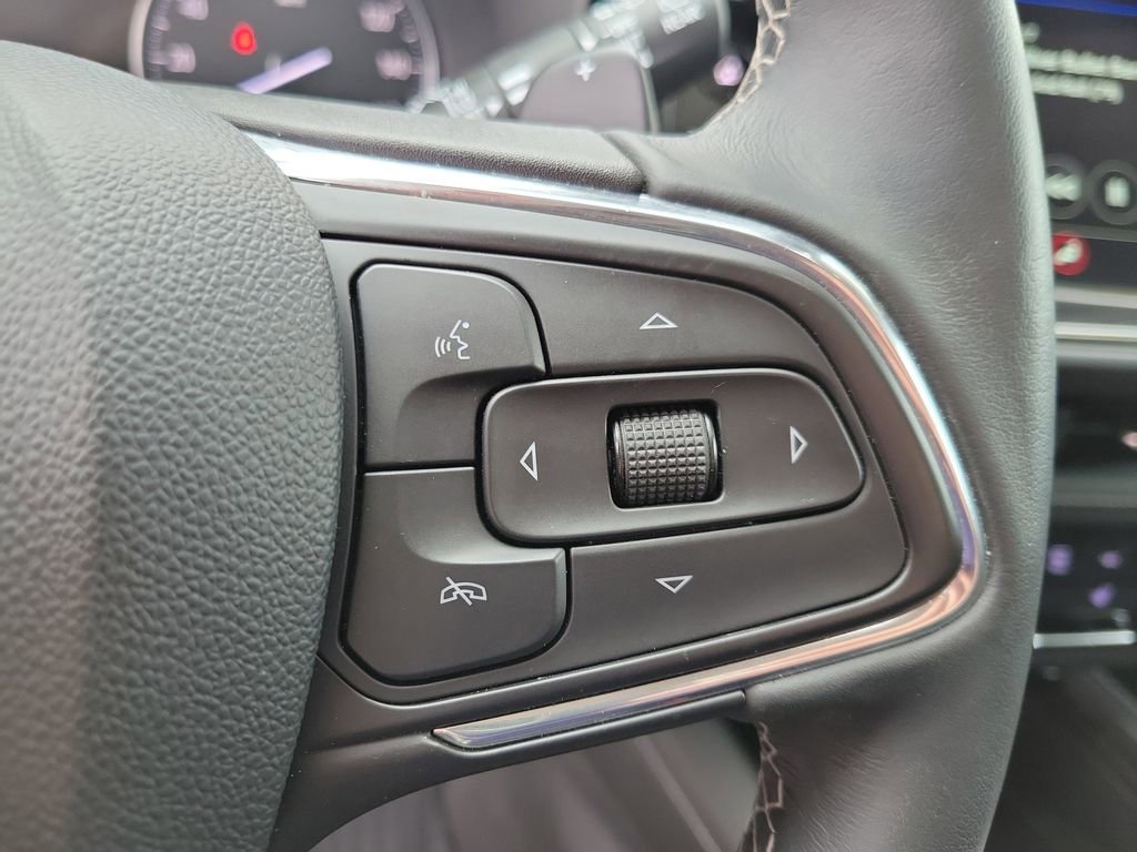 Certified 2023 Buick Envision Essence AWD/4WD image 23