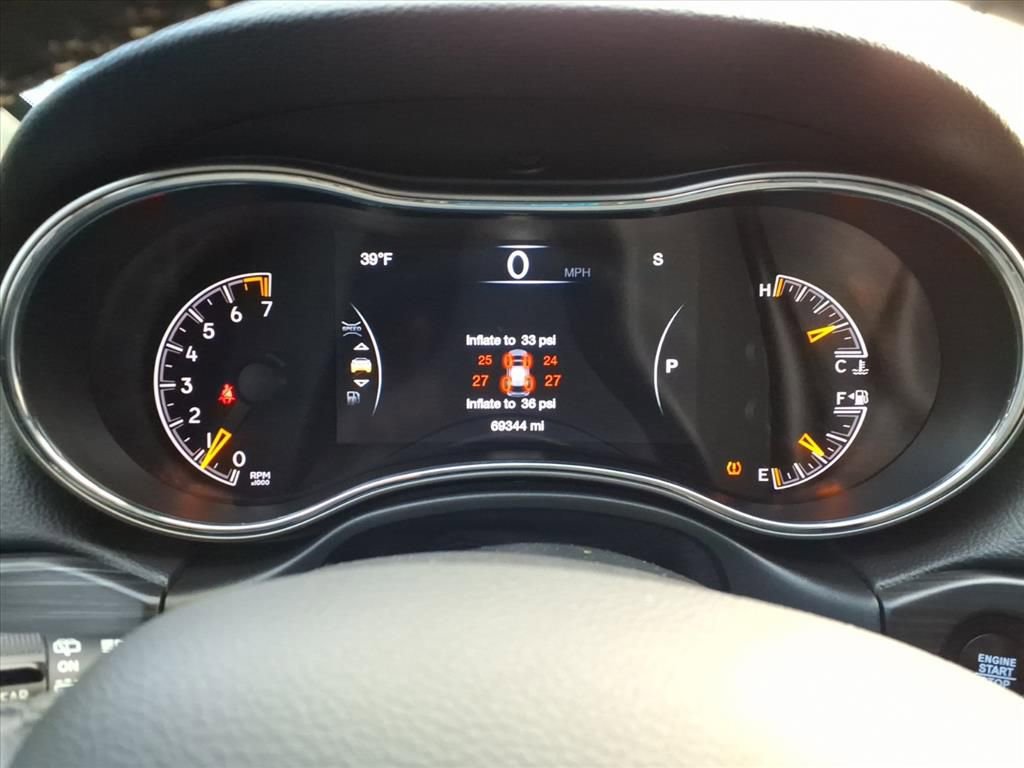 Used 2021 Jeep Grand Cherokee Laredo X image 20