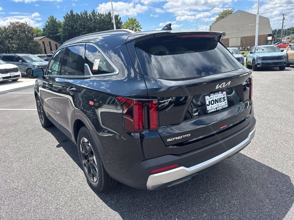 New 2026 Kia Sorento S w/ S Panoramic Sunroof Package FWD image 7