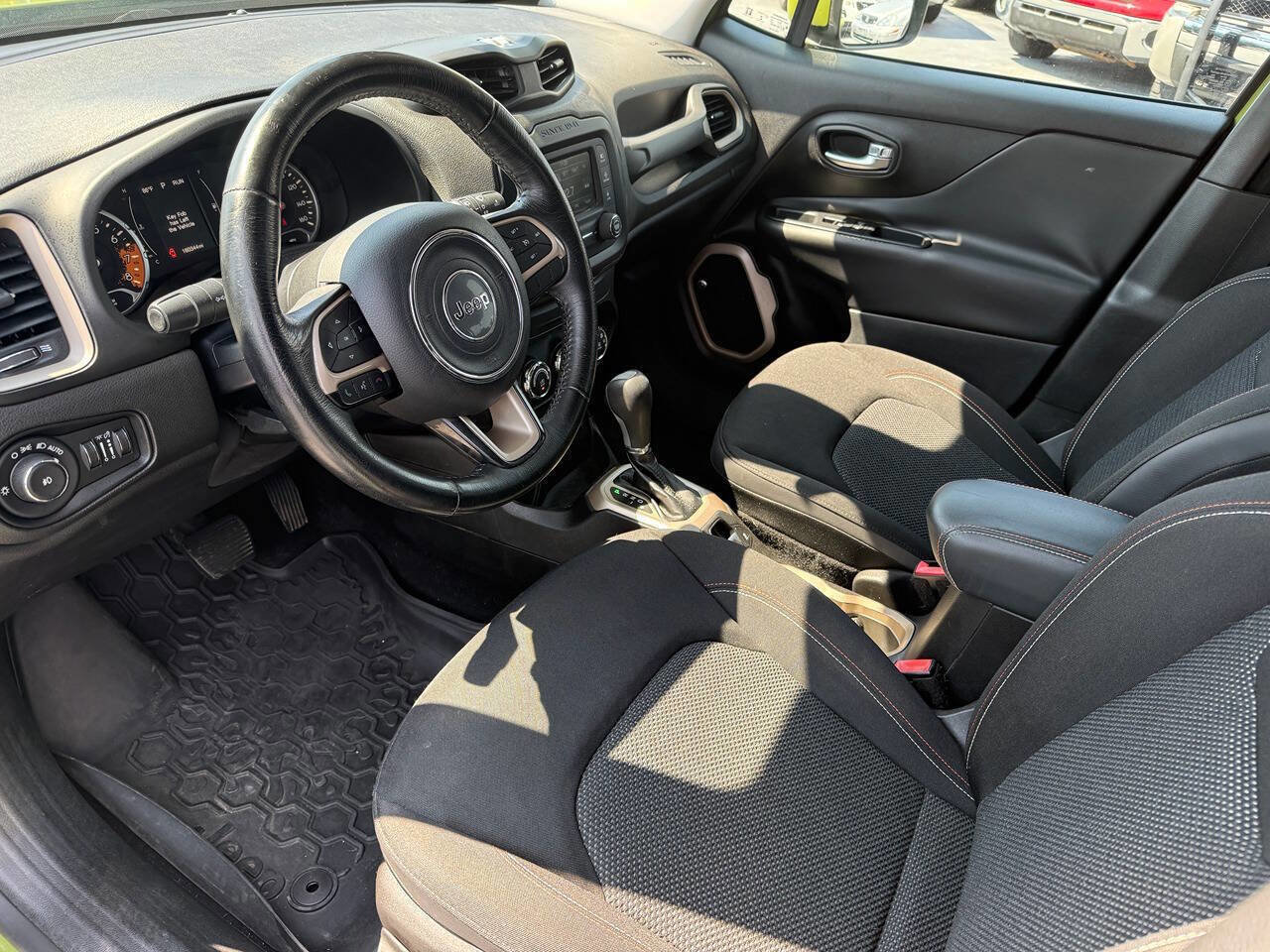 Used 2016 Jeep Renegade 75th Anniversary FWD image 12