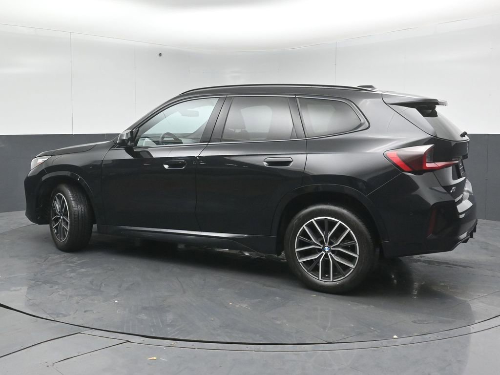 Used 2024 BMW X1 xDrive28i w/ M Sport Package image 5