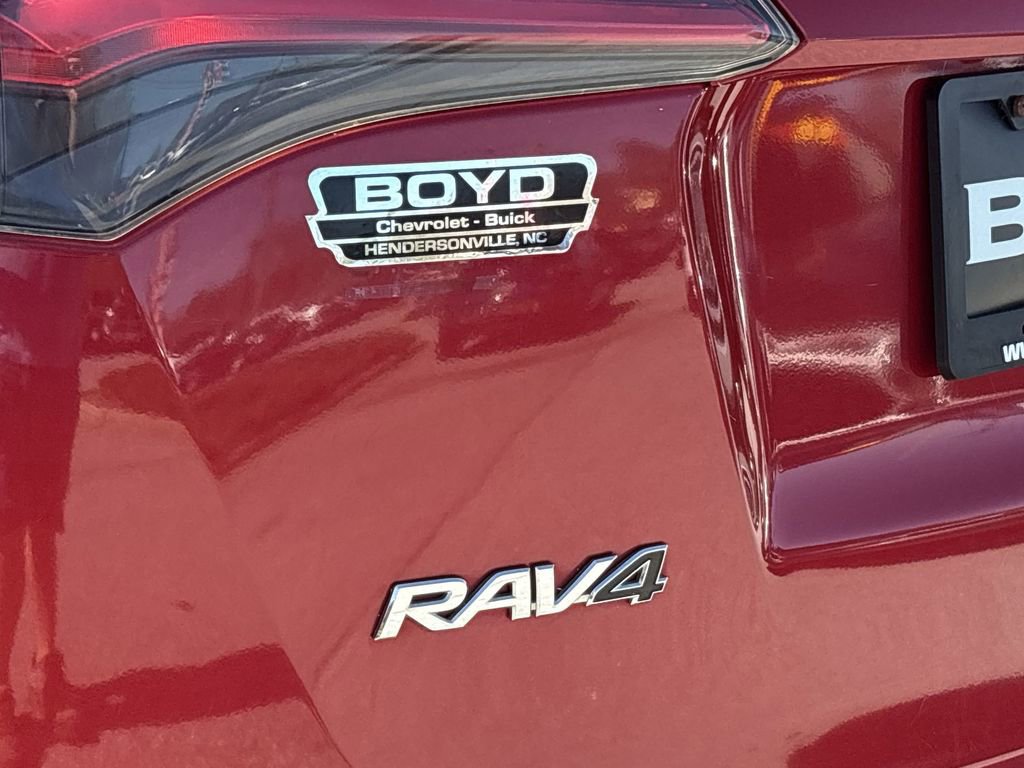 Used 2017 Toyota RAV4 LE image 29