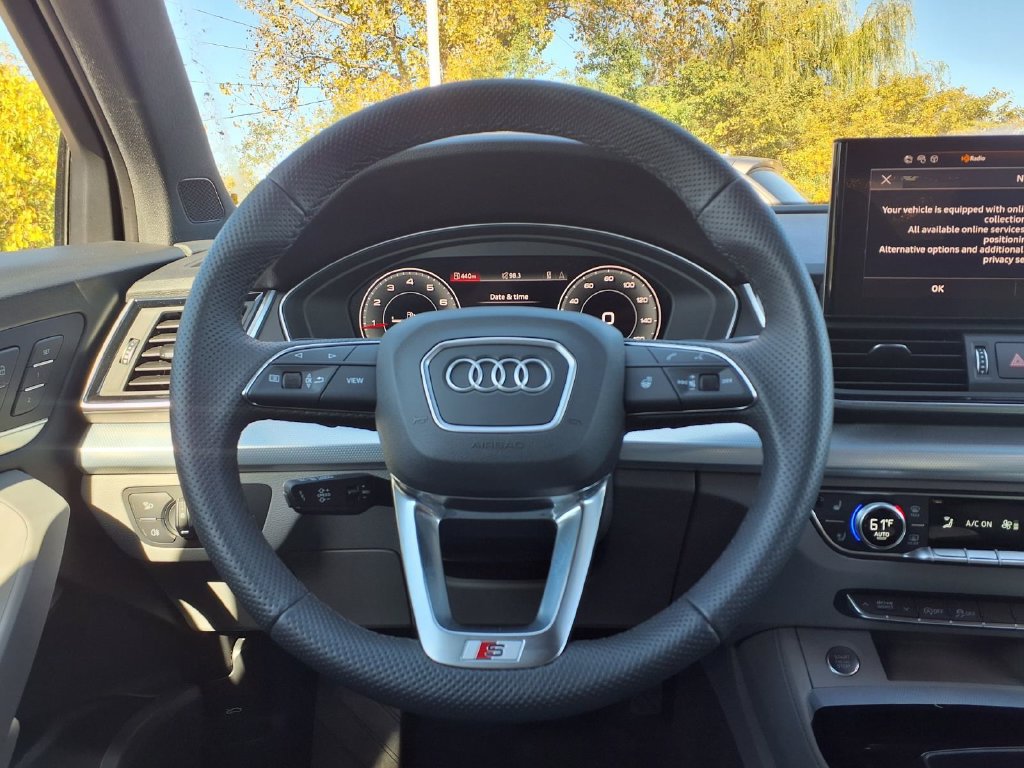 Used 2025 Audi Q5 2.0T Premium Plus AWD/4WD image 16