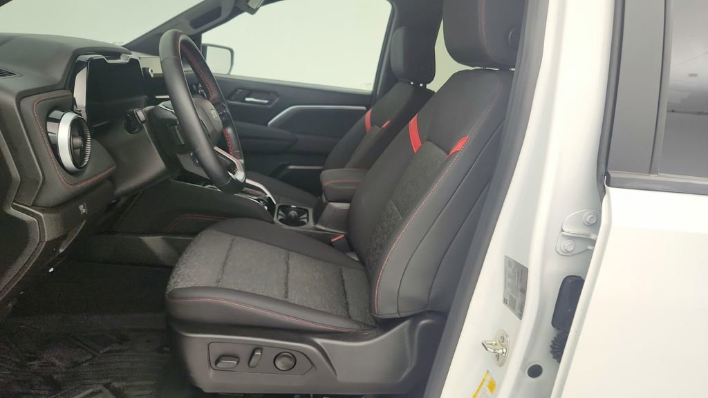 Certified 2024 Chevrolet Colorado Z71 w/ Z71 Convenience Package 2 image 15