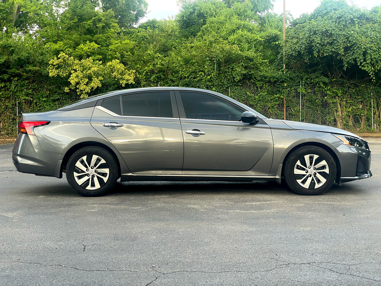 Used 2024 Nissan Altima 2.5 S image 5