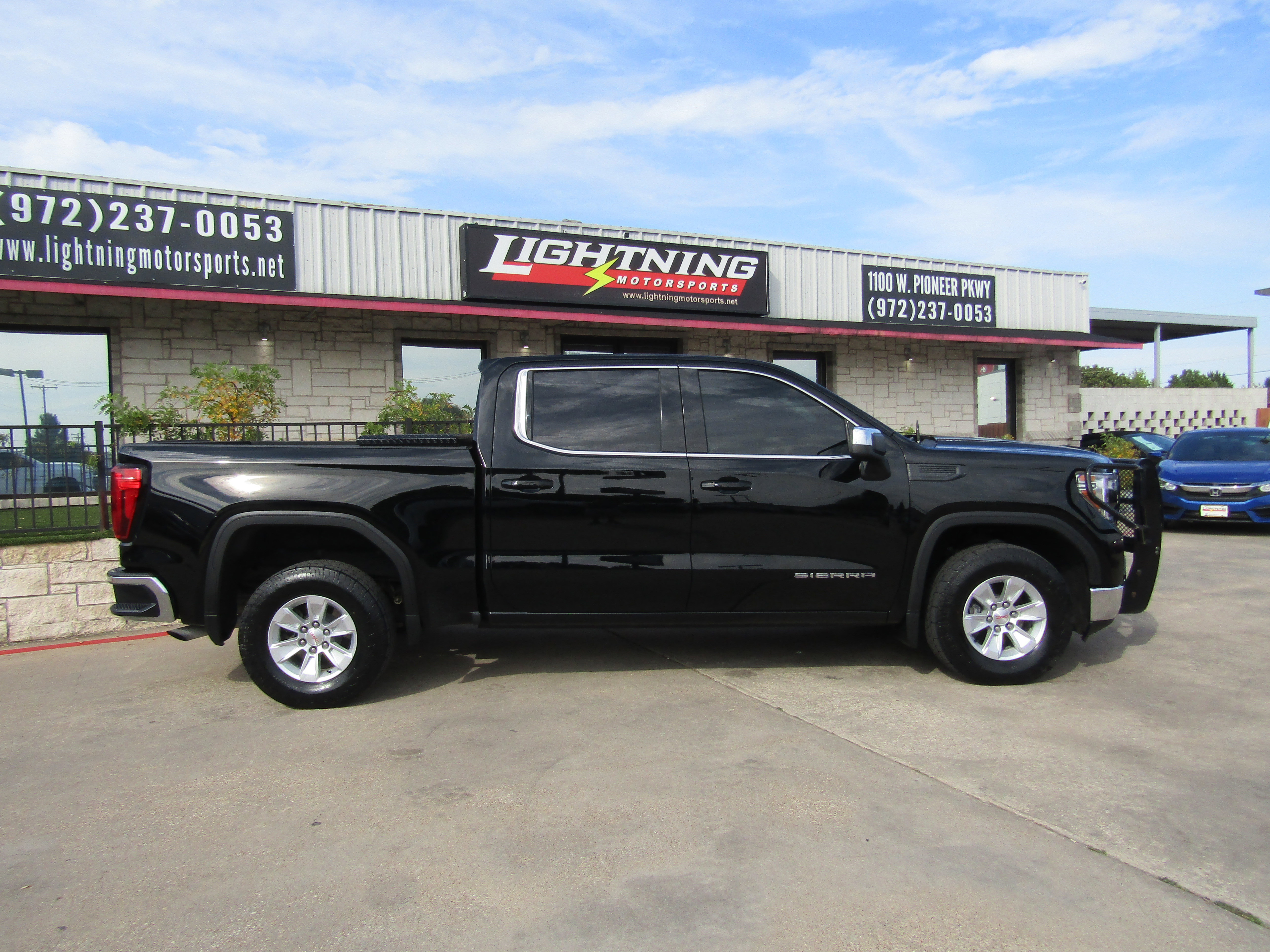 Used 2021 GMC Sierra 1500 SLE image 5
