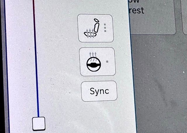 Used 2023 Jeep Grand Cherokee L Limited w/ Black Appearance Package image 19