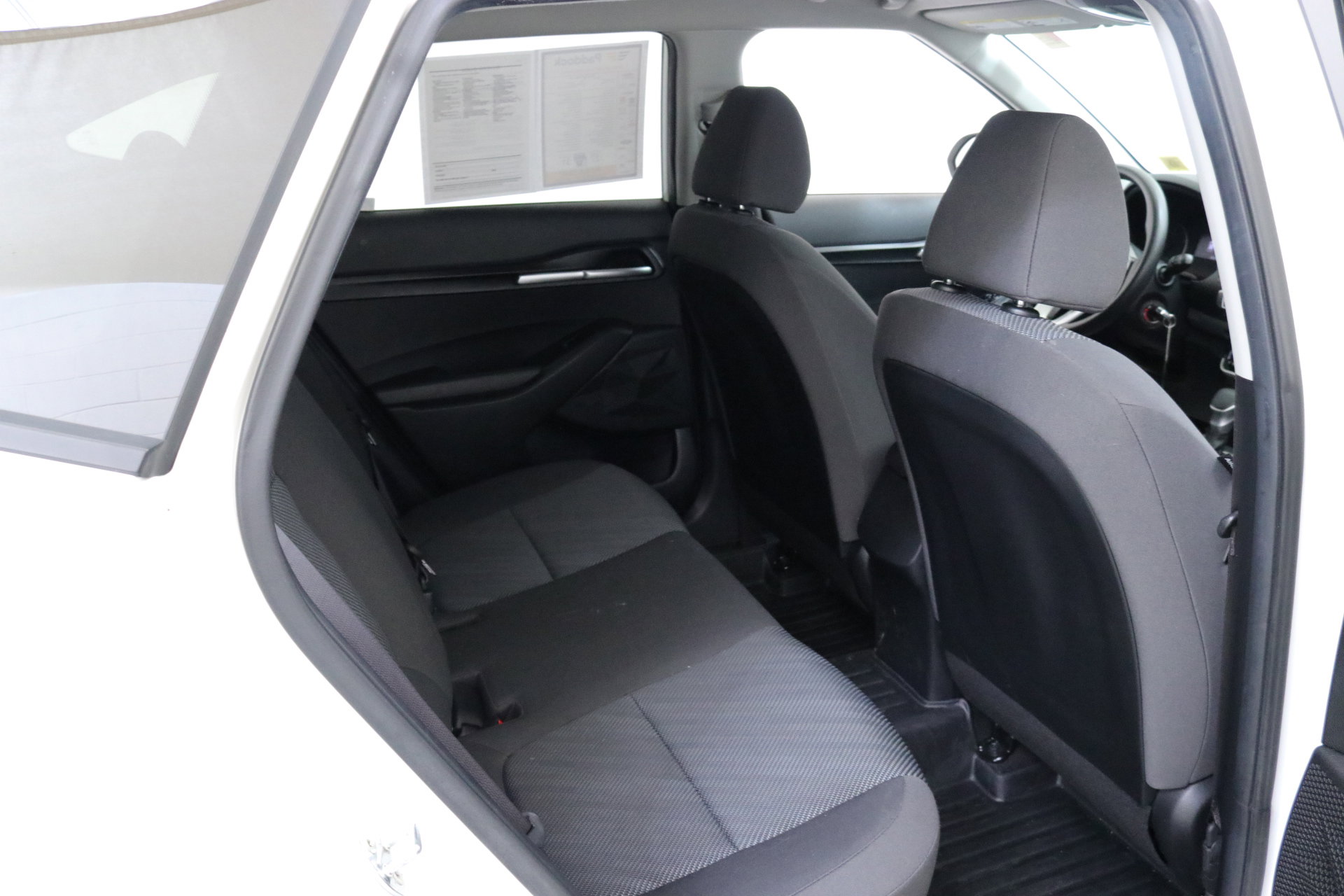 Used 2021 Kia Seltos LX image 25