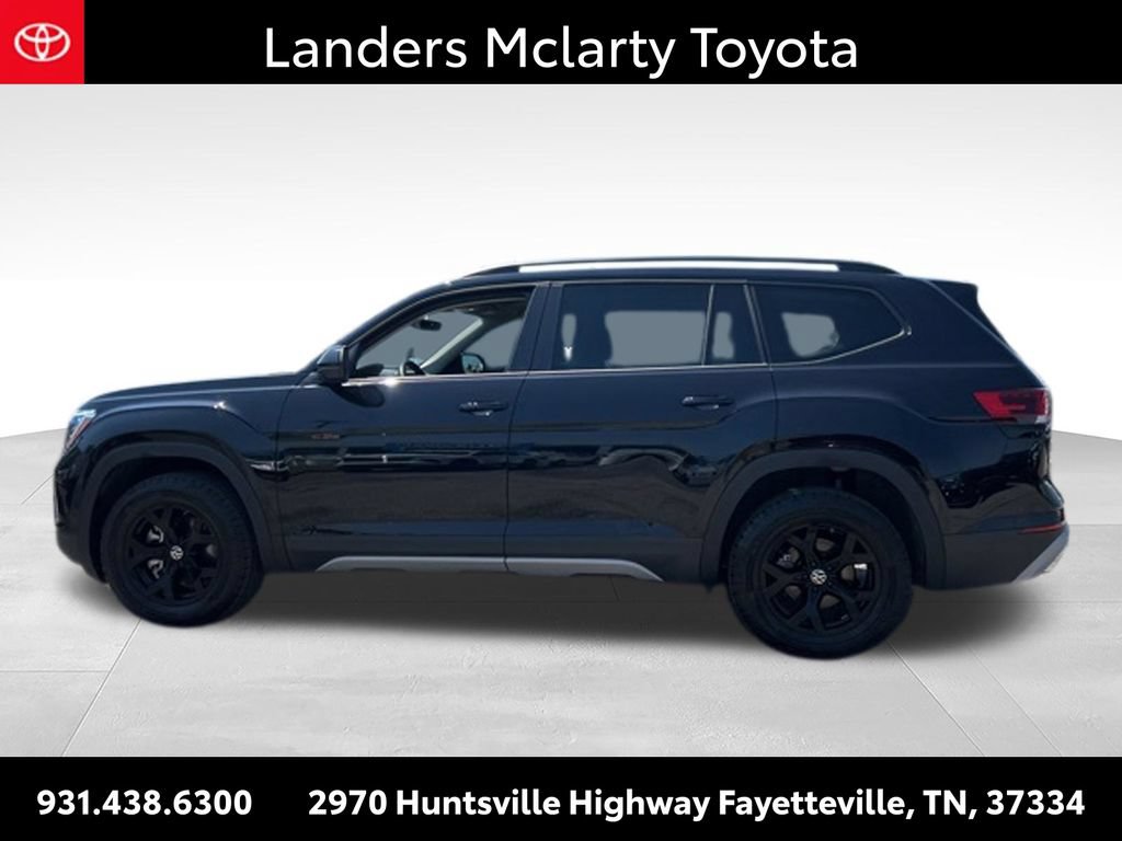 Used 2025 Volkswagen Atlas Peak Edition SE AWD/4WD image 6