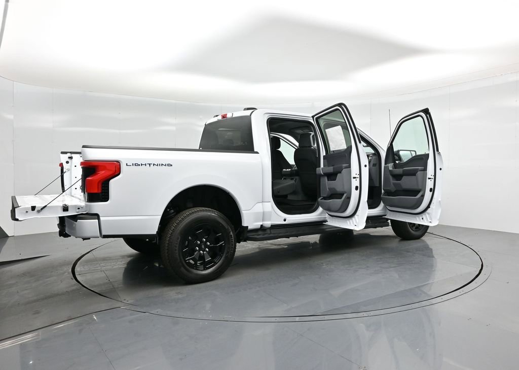 New 2025 Ford F150 Lightning XLT image 5