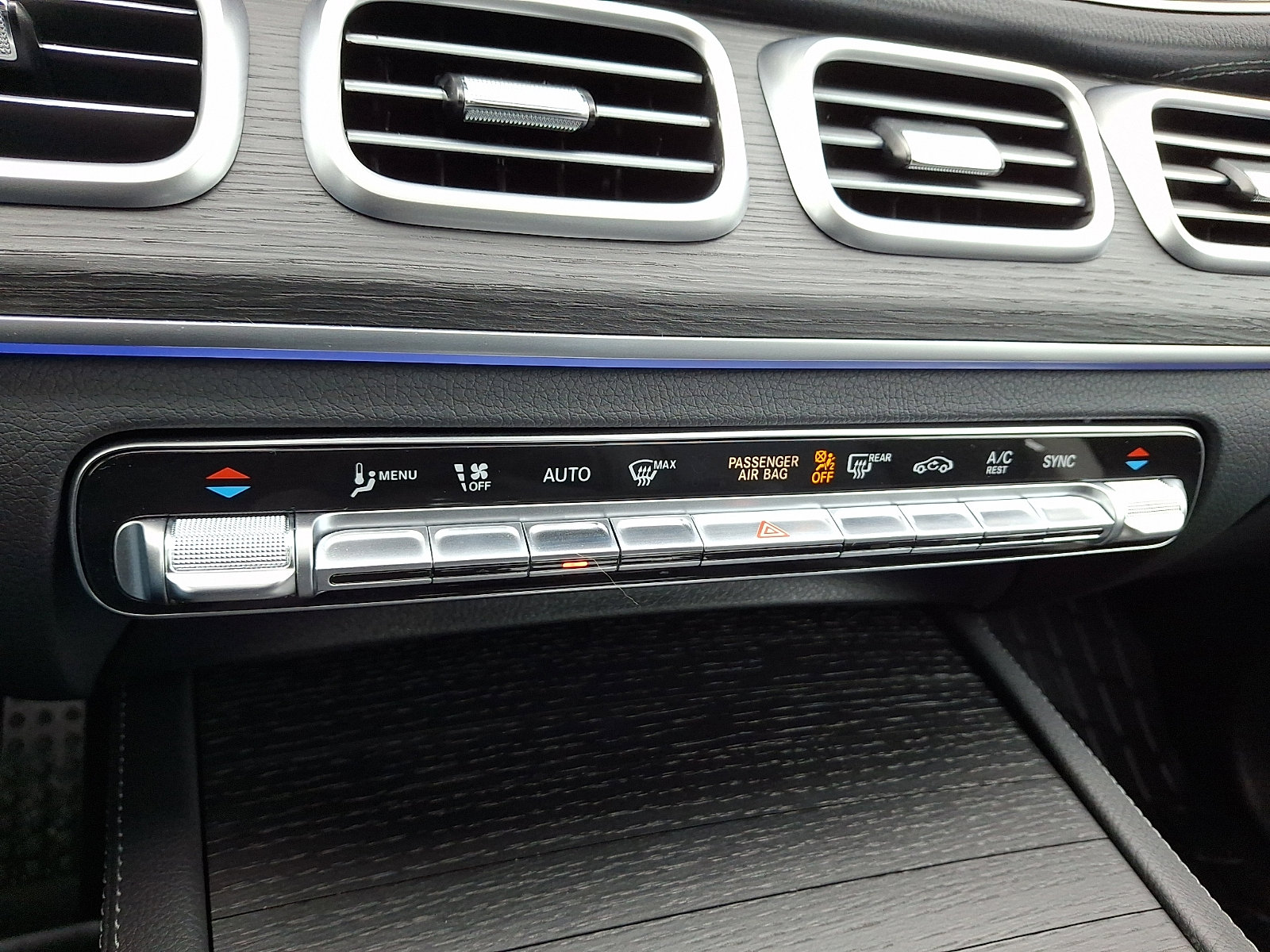 Used 2026 Mercedes-Benz GLS 450 4MATIC image 18