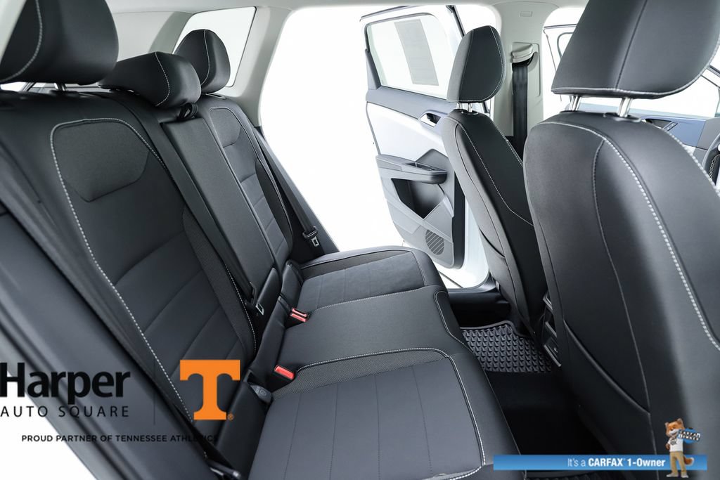 Used 2024 Volkswagen Taos SE w/ Panoramic Sunroof Package AWD/4WD image 73