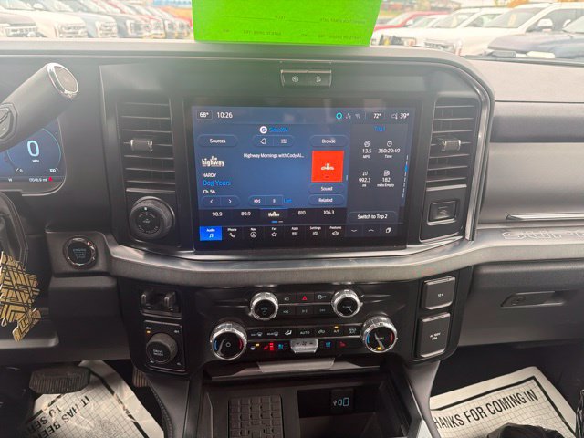 Used 2025 Ford F350 Platinum AWD/4WD image 16