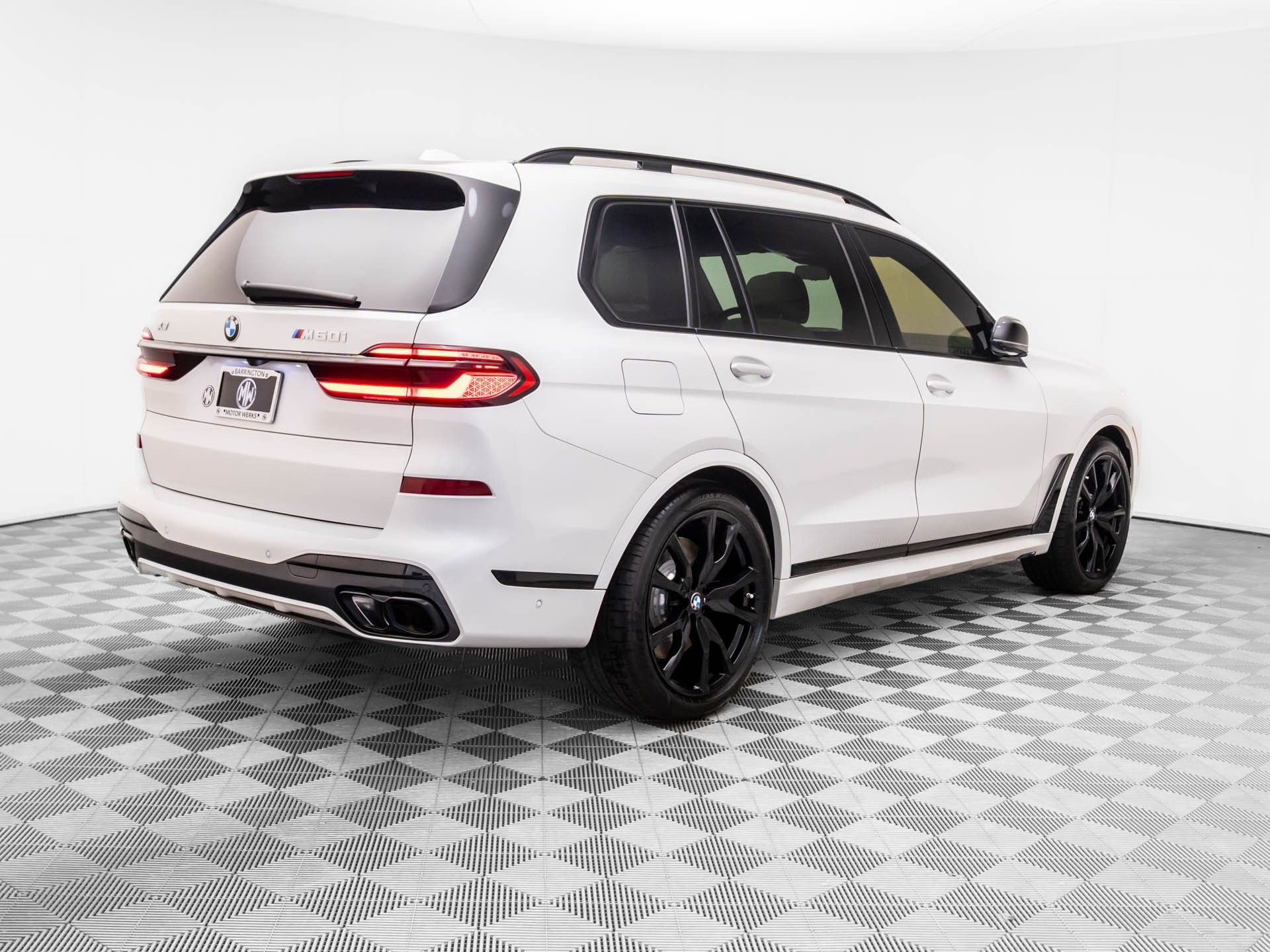 Certified 2025 BMW X7 M60i image 5